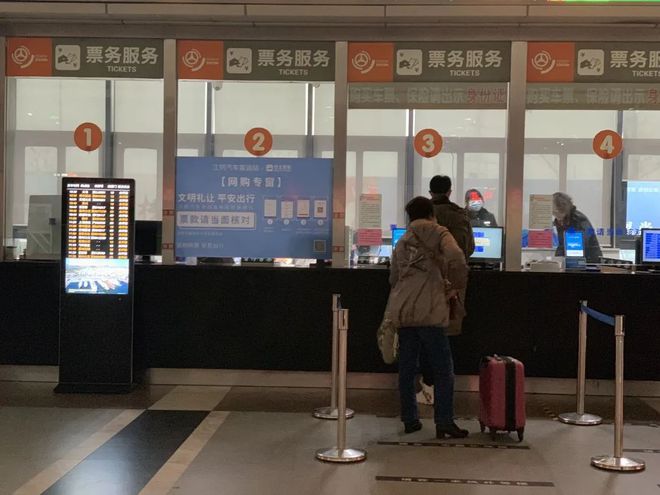 春運(yùn)開啟！江陰車站嚴(yán)格落實(shí)防疫，全力保障旅客平安出行與票務(wù)服務(wù)